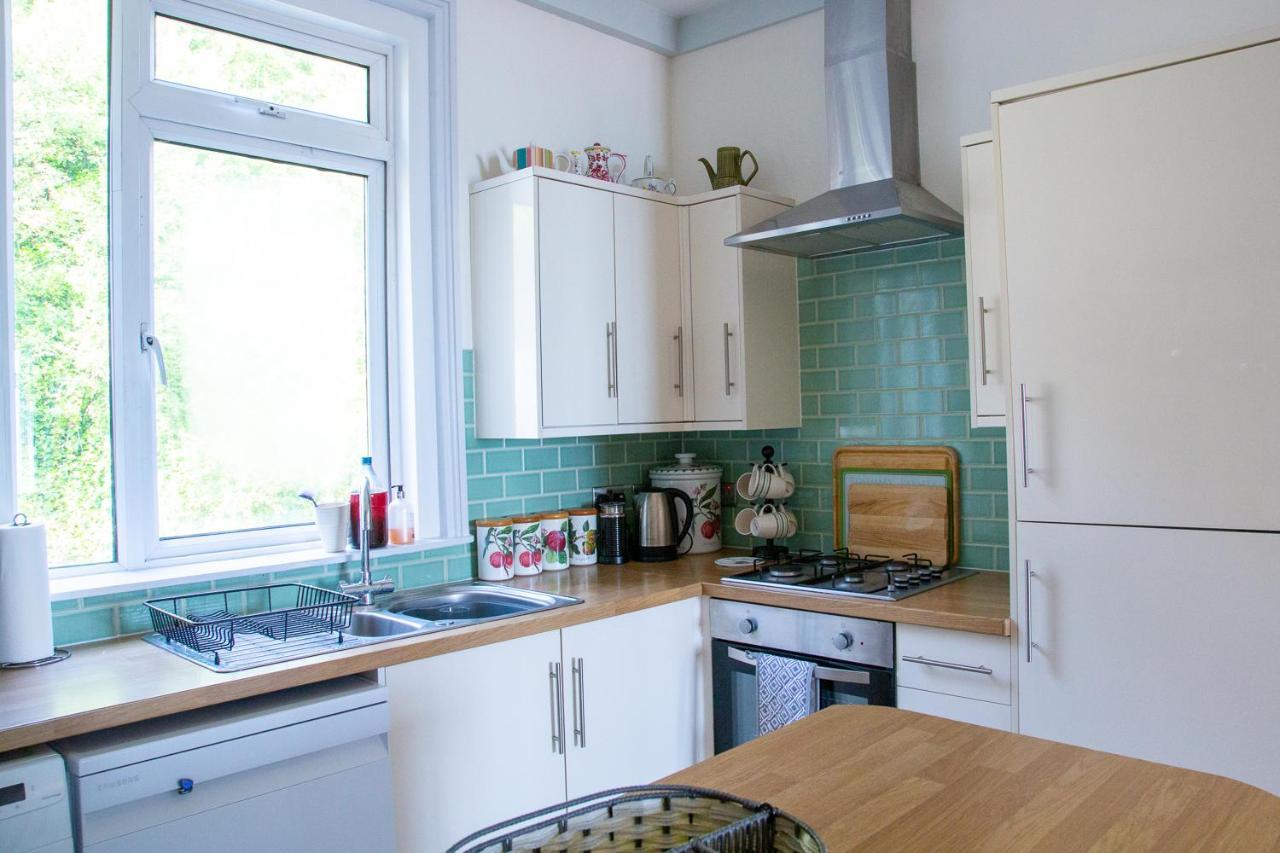 Seagulls Nest Beachfront Apartment With 3 Bedrooms Hastings Exterior photo