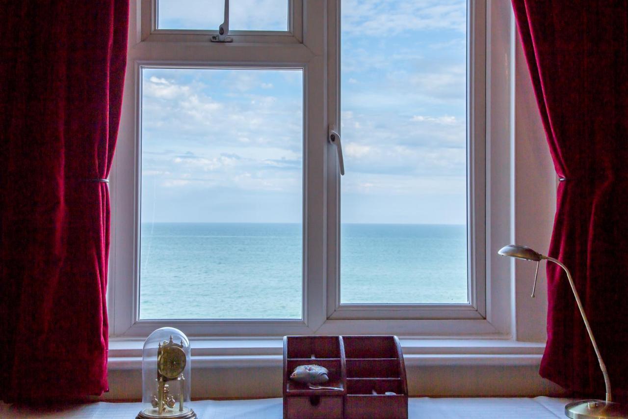 Seagulls Nest Beachfront Apartment With 3 Bedrooms Hastings Exterior photo